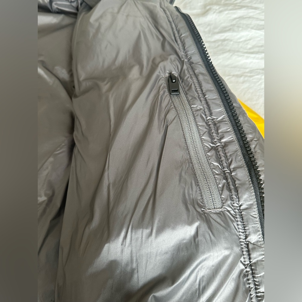 Express Yellow Down puffer jacket size Large - image 11